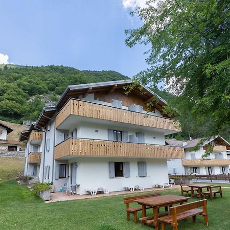 Residence Alessio Bezzecca Kültér fotó